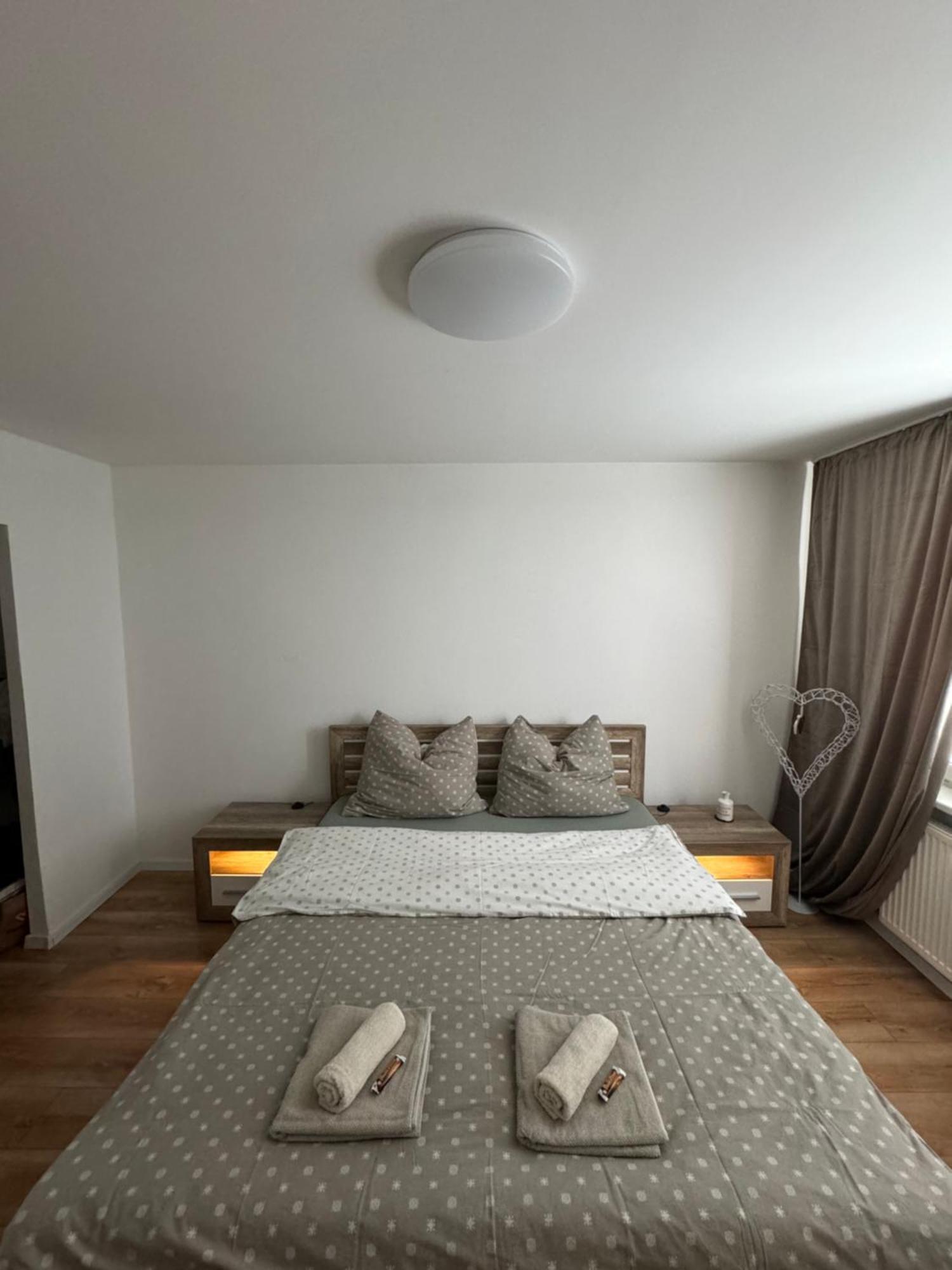 Modern Central Apartment Nitra Ngoại thất bức ảnh